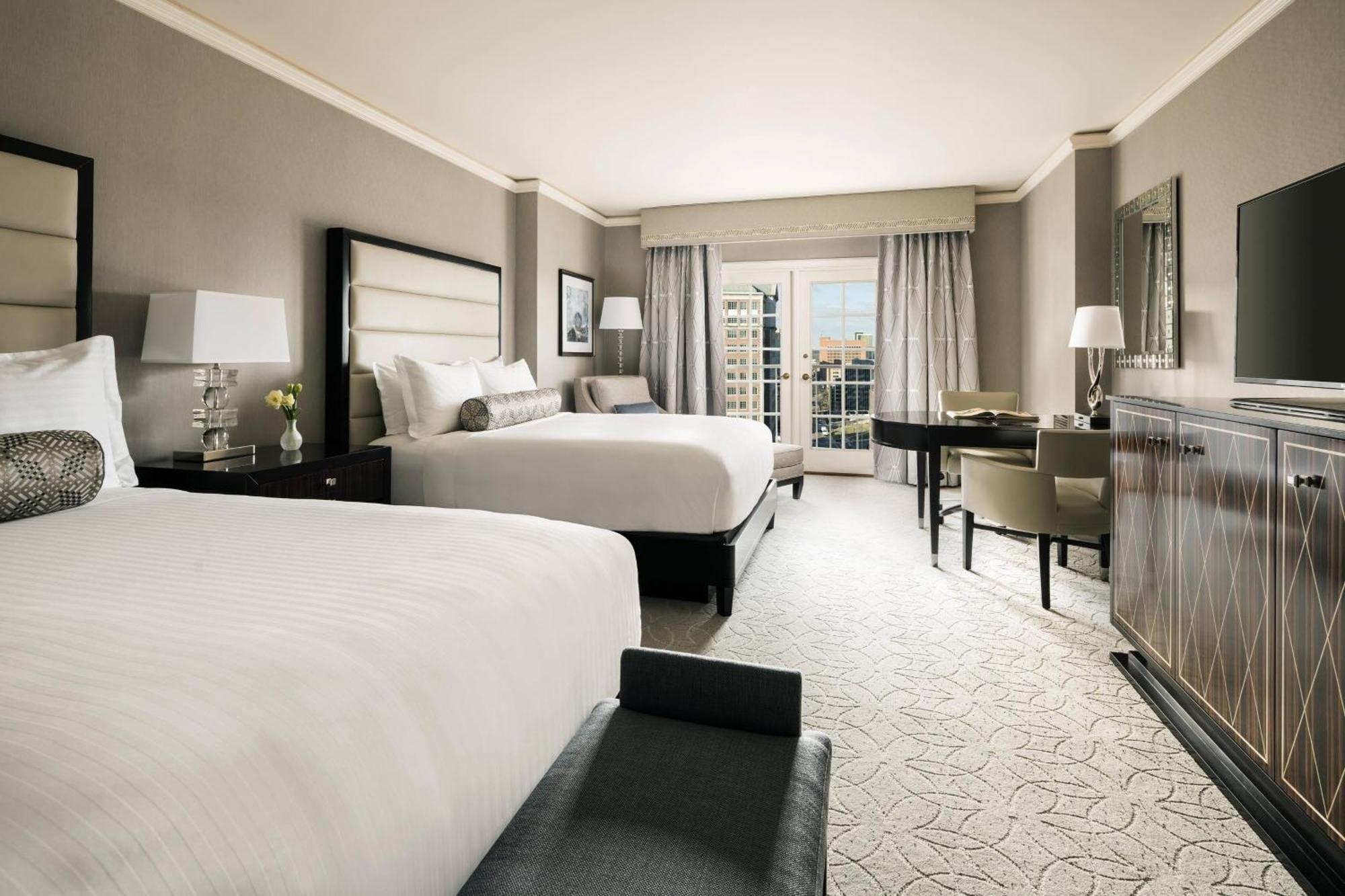 Premier, Guest room, 2 Queen, Balcony